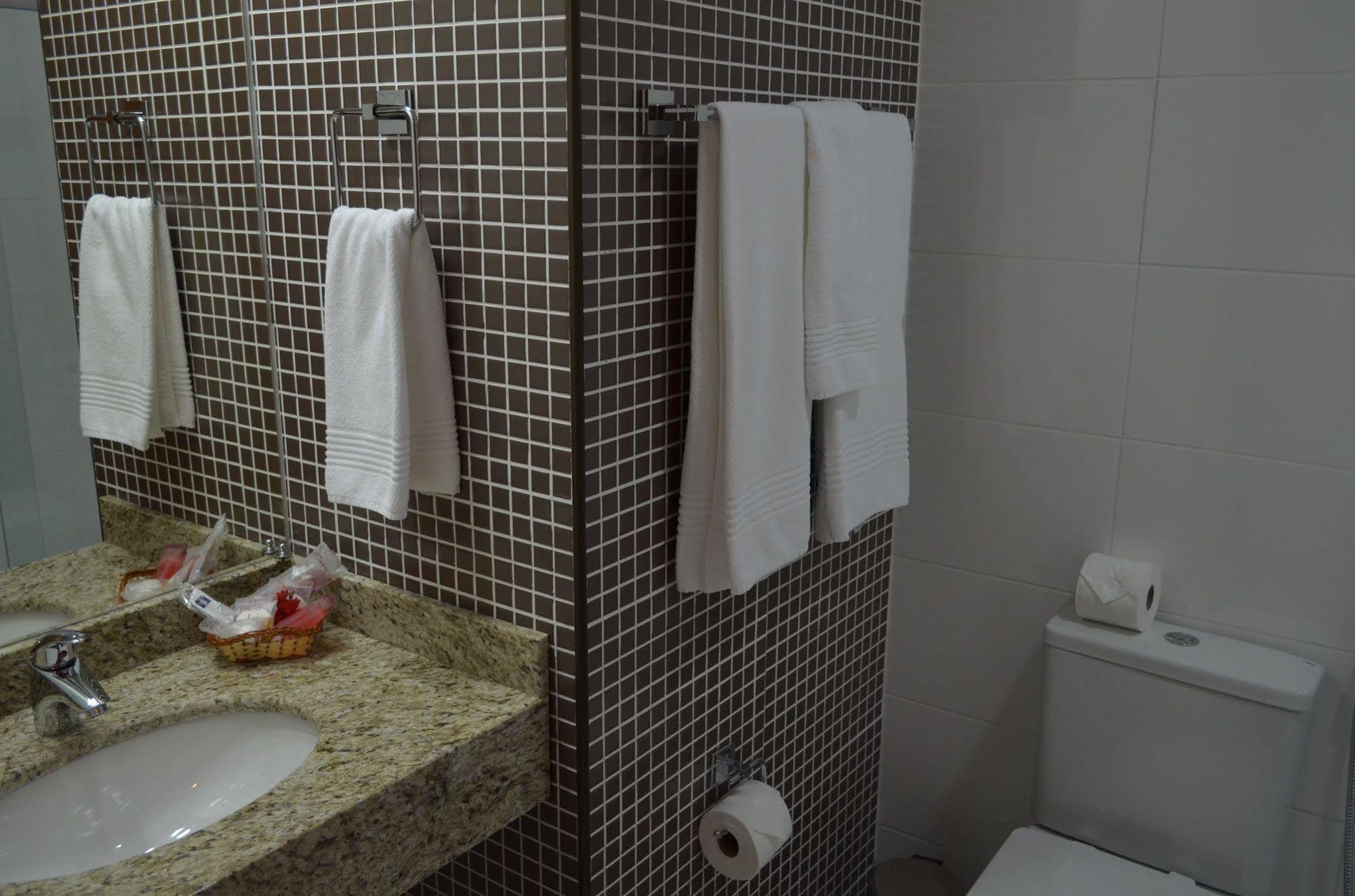 Hotel Thomasi Express Маринга Екстер'єр фото
